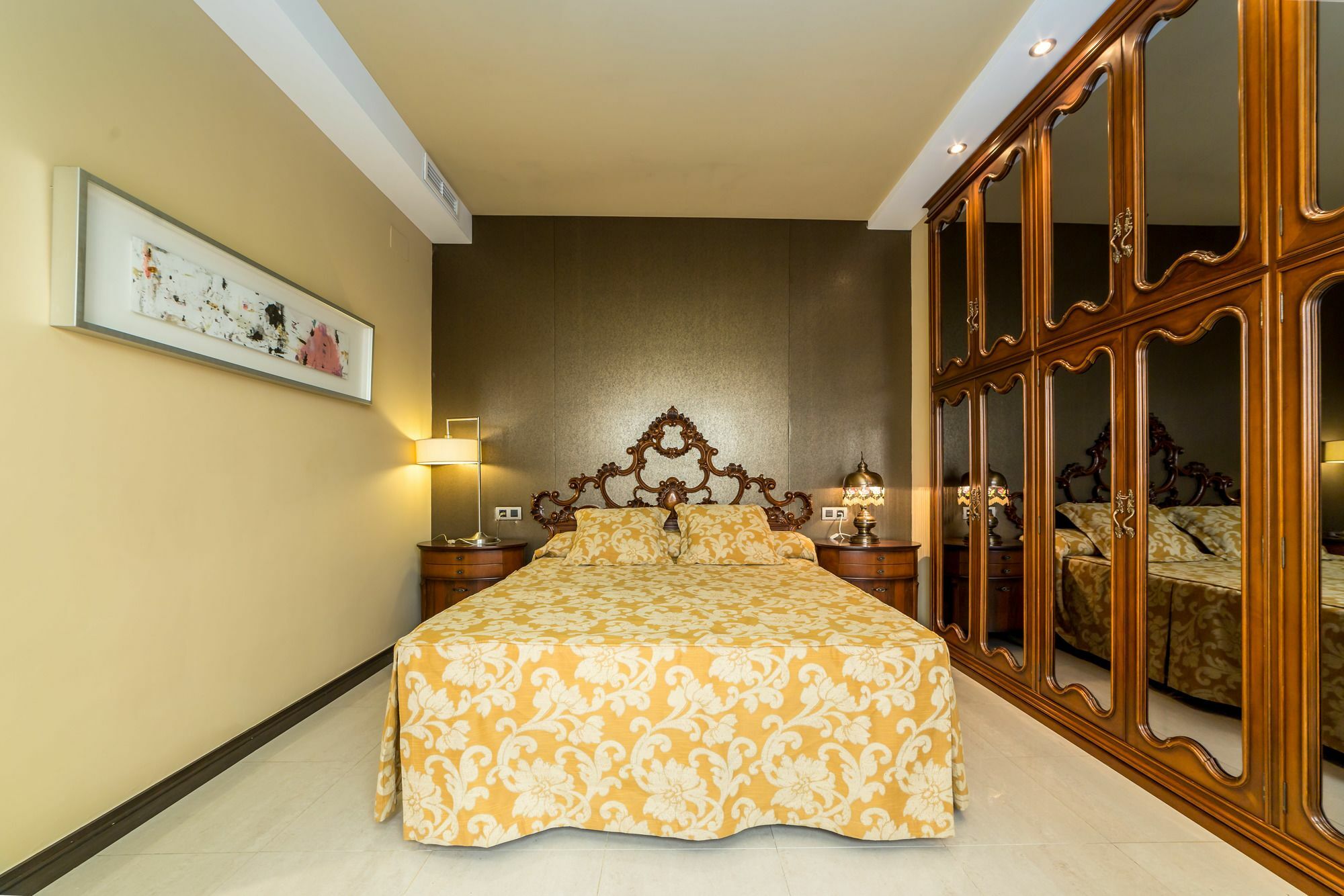 شقة Travel Habitat Atico Ciutat Vella. فالنسيا المظهر الخارجي الصورة