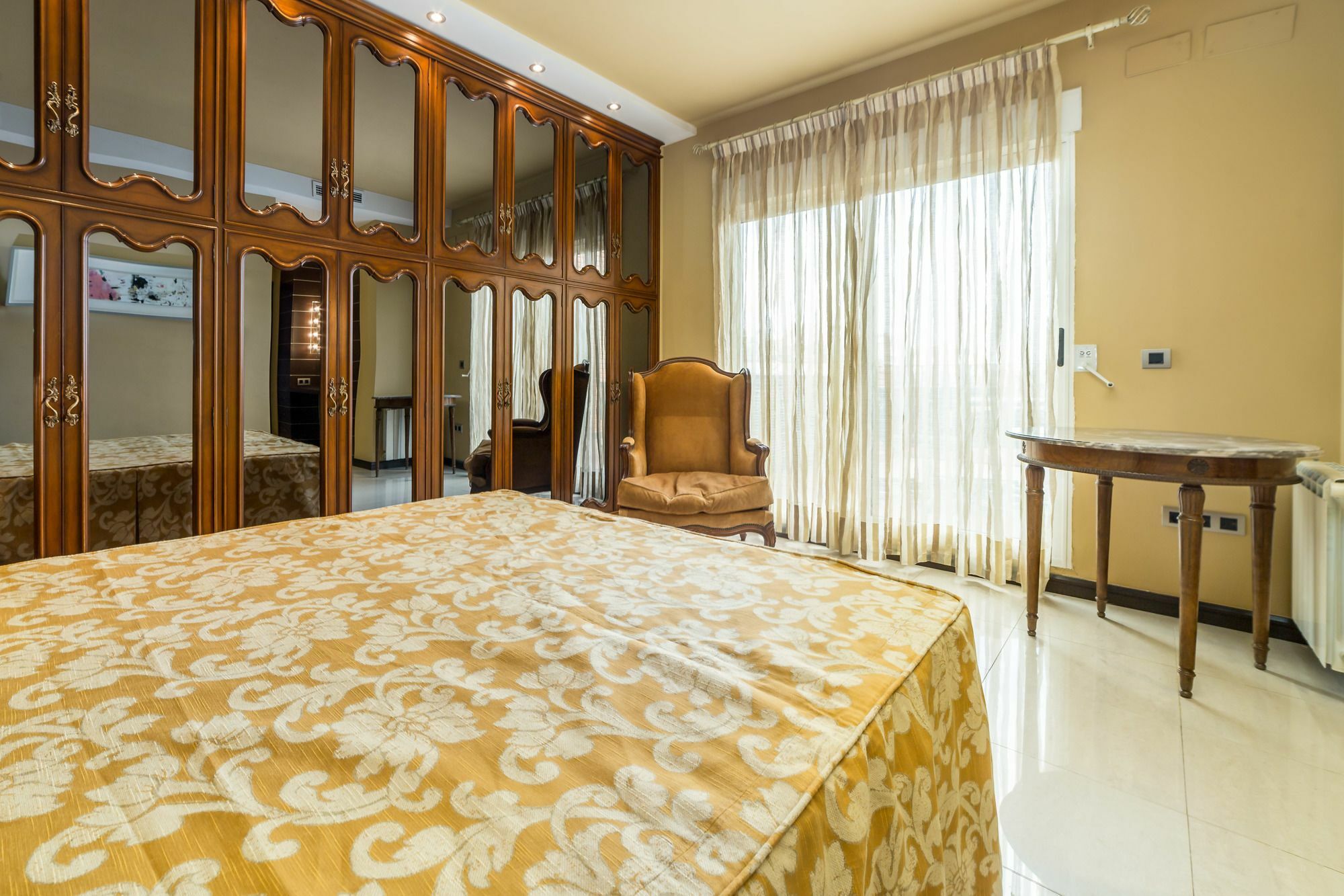 شقة Travel Habitat Atico Ciutat Vella. فالنسيا المظهر الخارجي الصورة